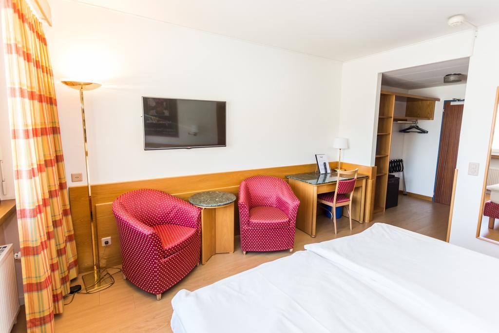 Hotel Du Rhone سيون المظهر الخارجي الصورة