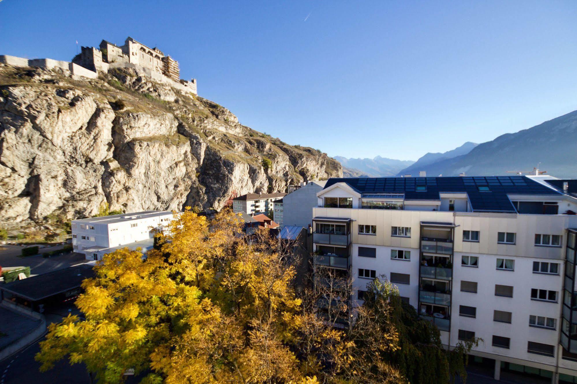 Hotel Du Rhone سيون المظهر الخارجي الصورة